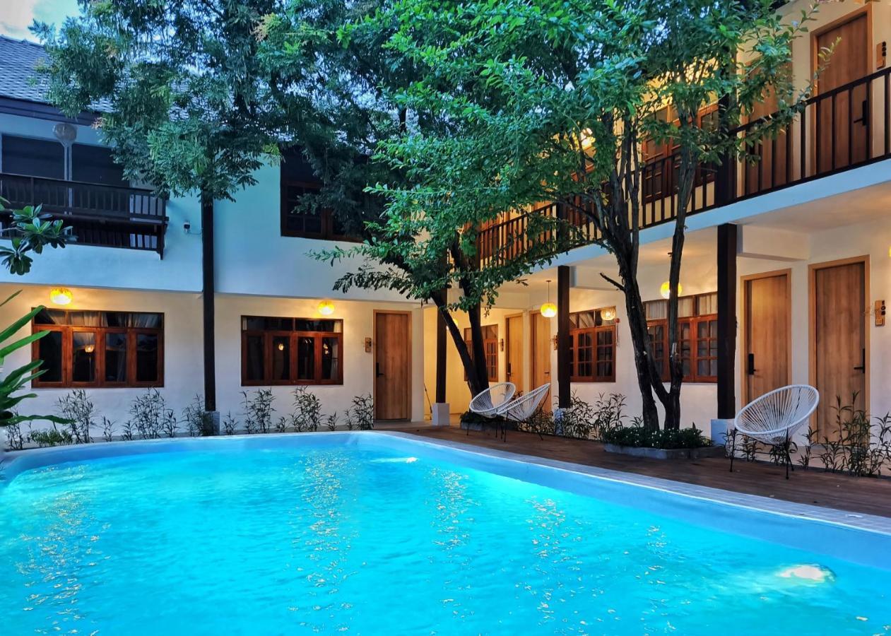 Hotel Aono Chiang Mai Bagian luar foto