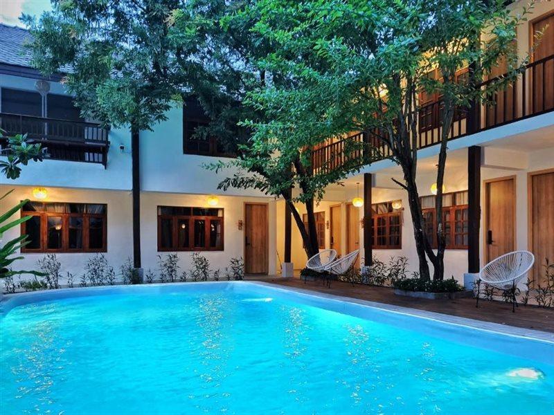 Hotel Aono Chiang Mai Bagian luar foto